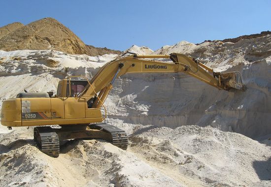 Производство и добыча кварцевого песка